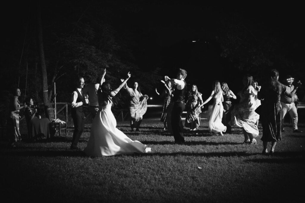 Matrimonio di giorno o di sera musica per party