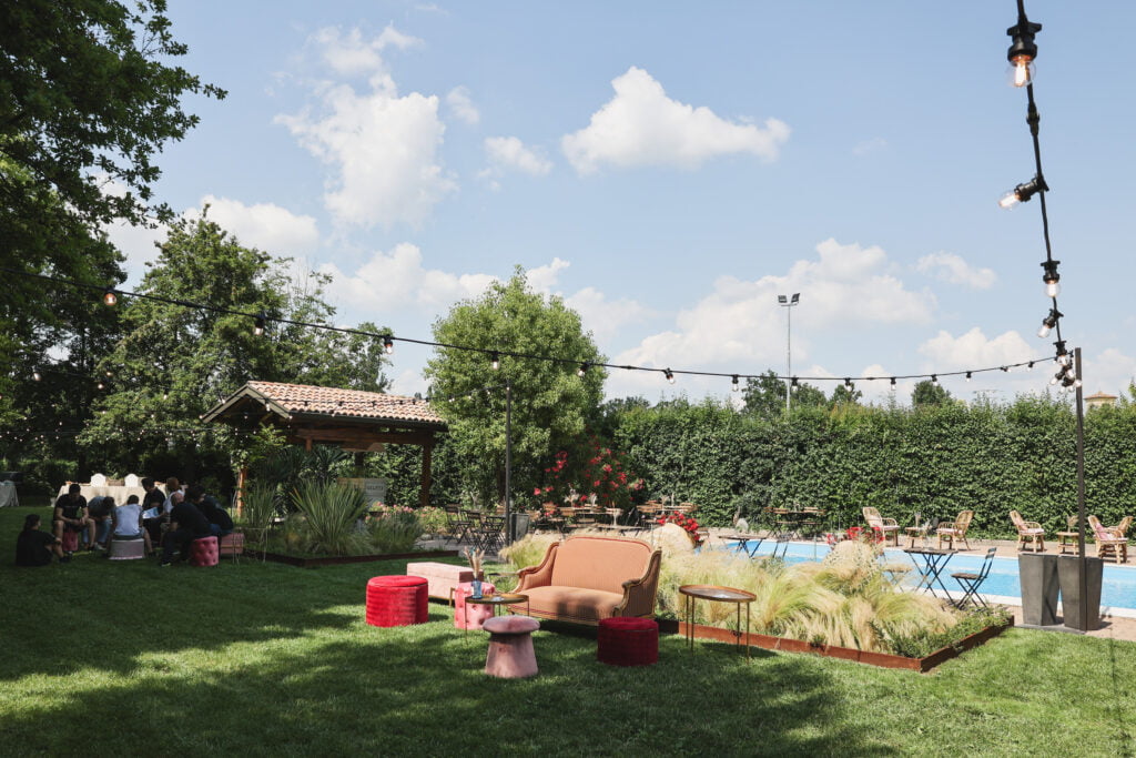 Un viaggio tra le location per matrimonio più suggestive: i nostri 5 consigli 2 location per matrimonio, fotografi di matrimoni, matrimonio a modena, giorno del matrimonio, cerimonie intime, giorno indimenticabile, luogo della cerimonia, spazio per il ricevimento, sedi nuziali, sede nuziale, Un viaggio tra le location per matrimonio più suggestive: i nostri 5 consigli