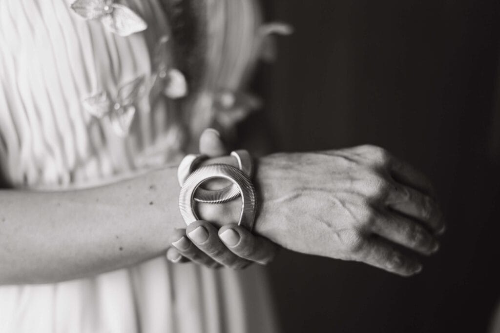 Fotografia in bianco e nero Bracciale
